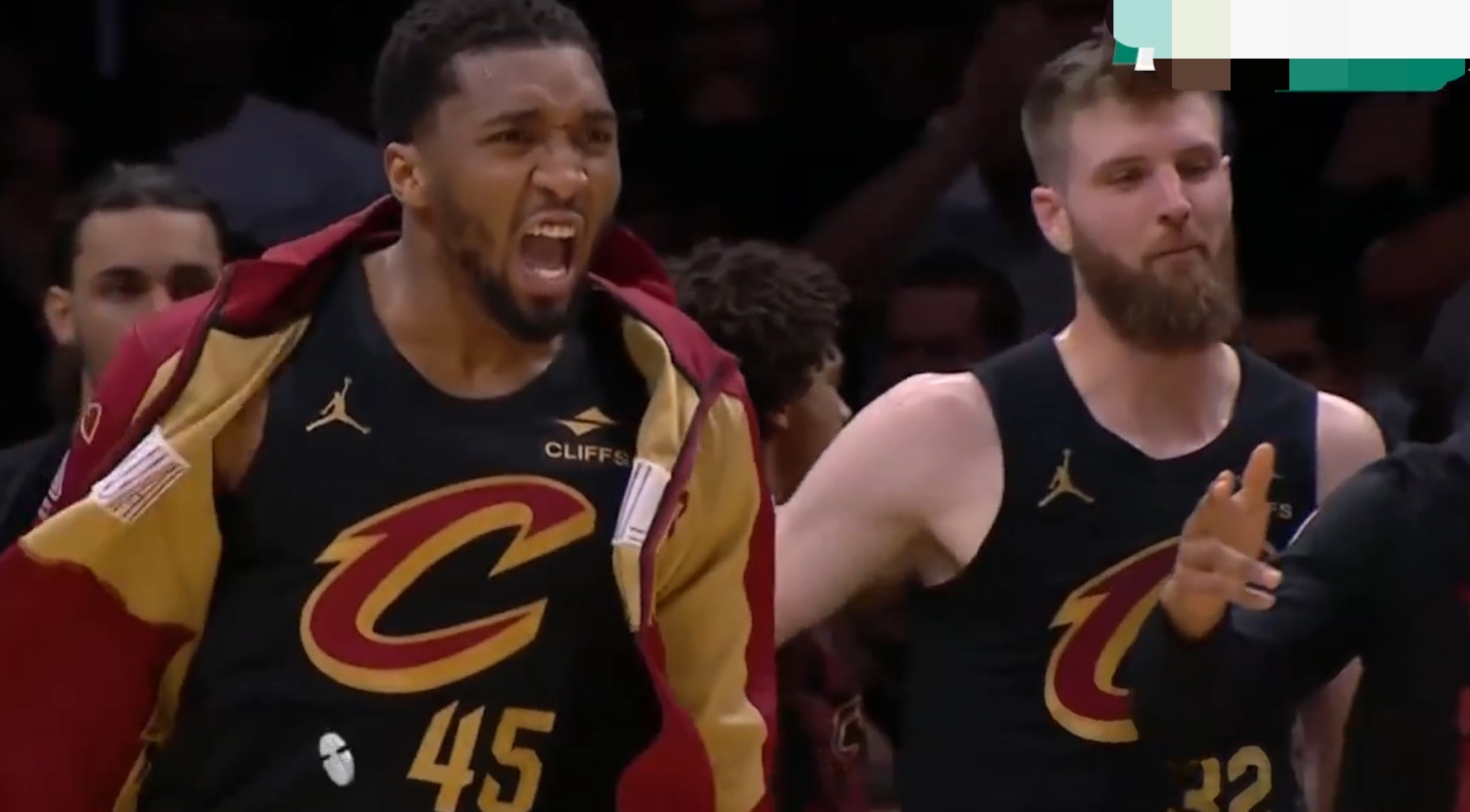 九游体育娱乐关于阿扎伦卡焦点对战，凯恩与40激战勇士分钟，重要助攻胜负难料！全场沸腾不已的信息